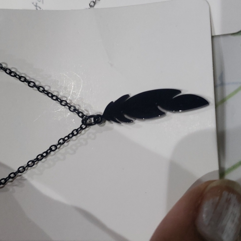 QTY-3 Necklaces - Picture 3 of 5